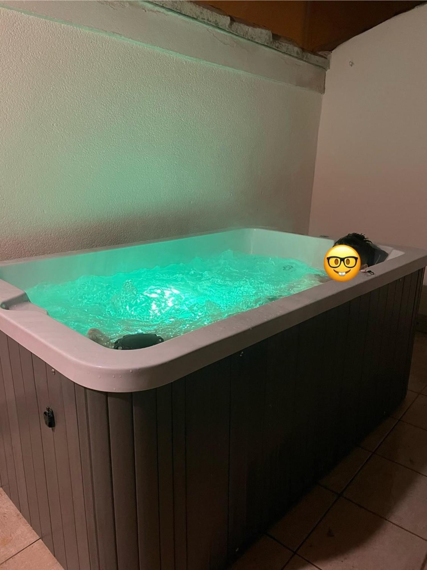 Maison De Village Avec Jacuzzi Et Garage Bedoin Ngoại thất bức ảnh